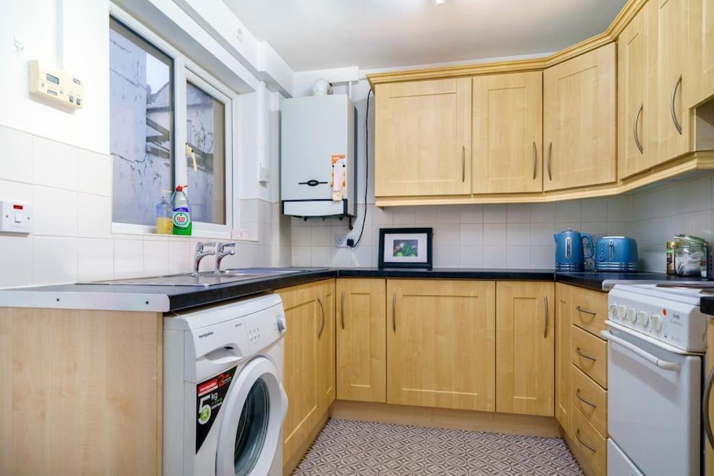 Lovely 2 Bedroom House Close To City Centre Belfast Bagian luar foto