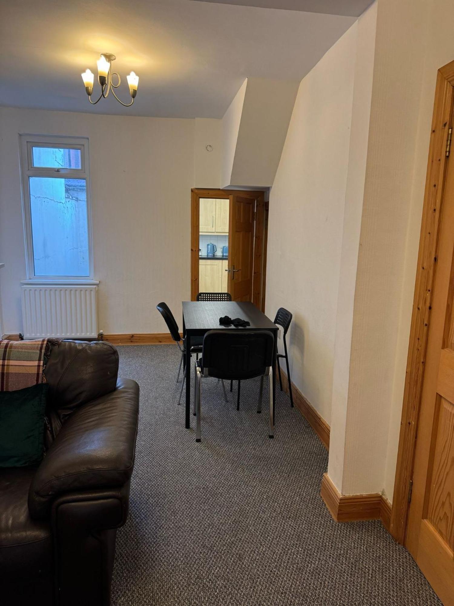 Lovely 2 Bedroom House Close To City Centre Belfast Bagian luar foto